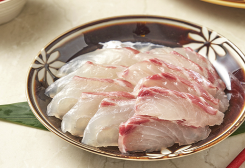 Red sea bream sashimi